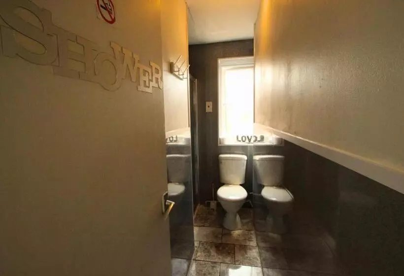 Bed and Breakfast 33