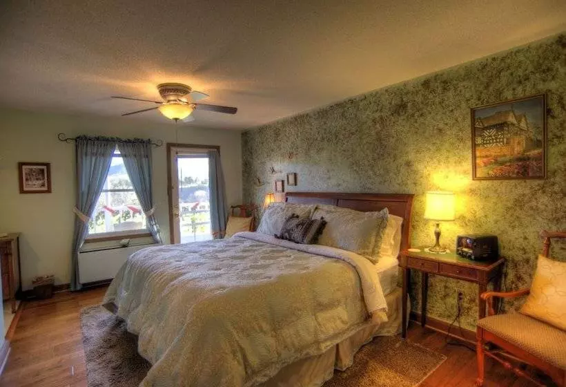צימר Blue Mountain Mist Country Inn