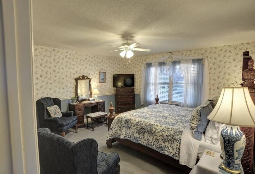 مبيت وإفطار Blue Mountain Mist Country Inn