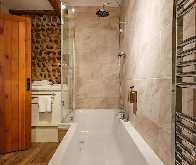 ベッドアンドブレックファースト The Barns