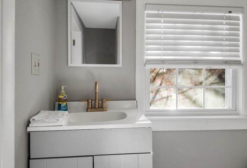 צימר The Thistle Inn