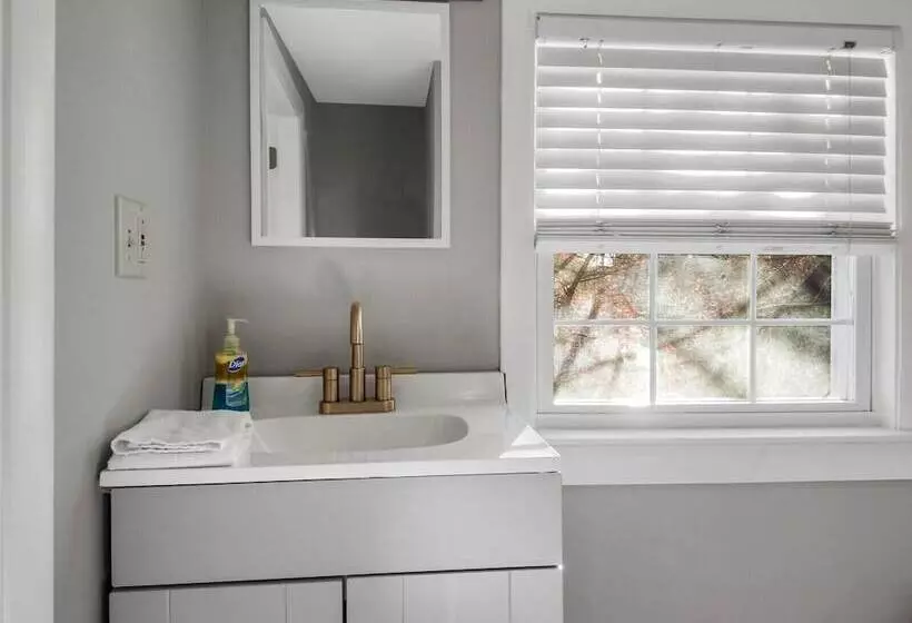 Bed and Breakfast The Thistle Inn