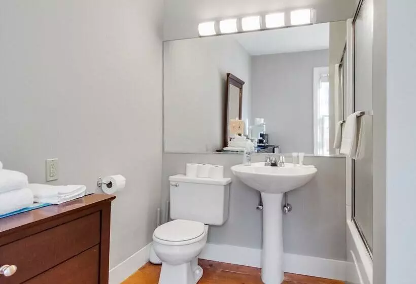 Bed and Breakfast The Thistle Inn