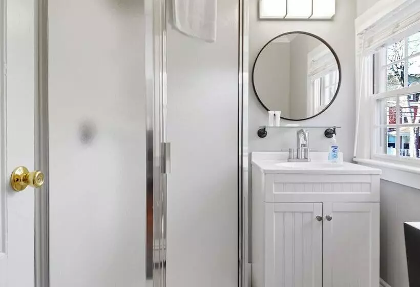 Bed and Breakfast The Thistle Inn