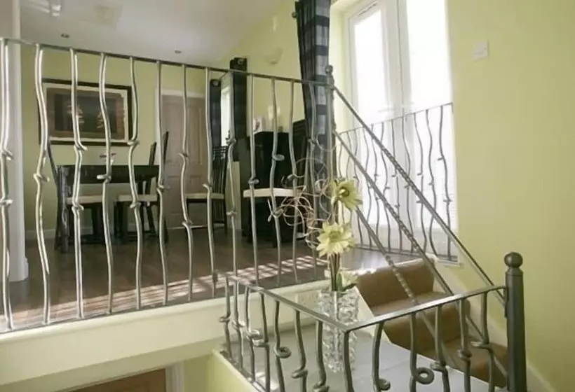 Blossom House Bed & Breakfast