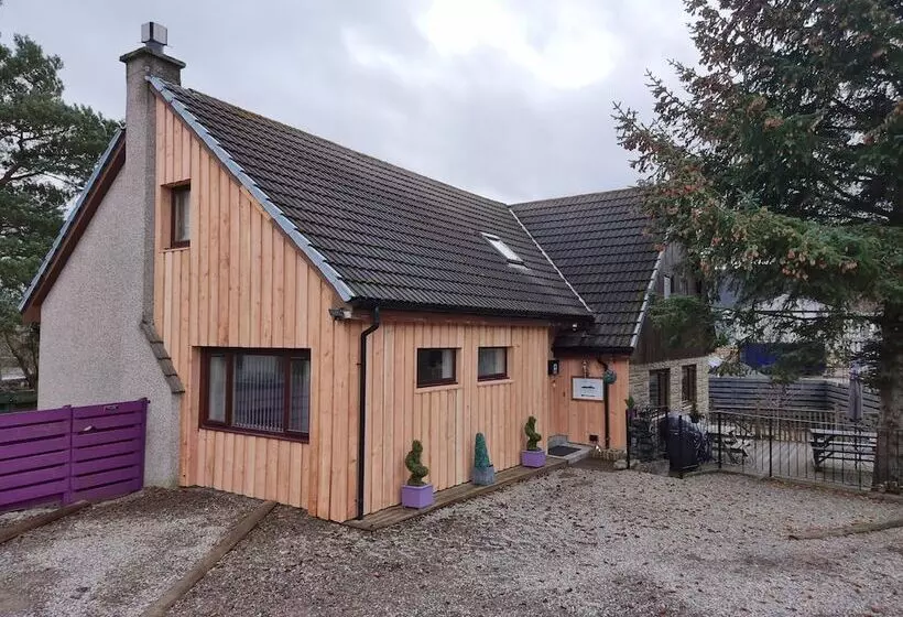 Carn Mhor Bed And Breakfast