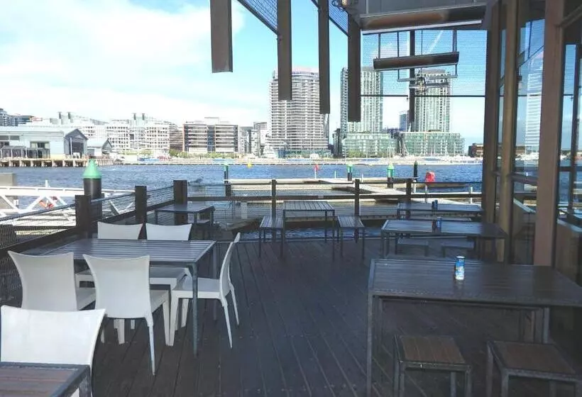 Docklands Private Collection City Harbour Apartments