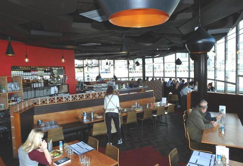 Docklands Private Collection   City Harbour Apartments