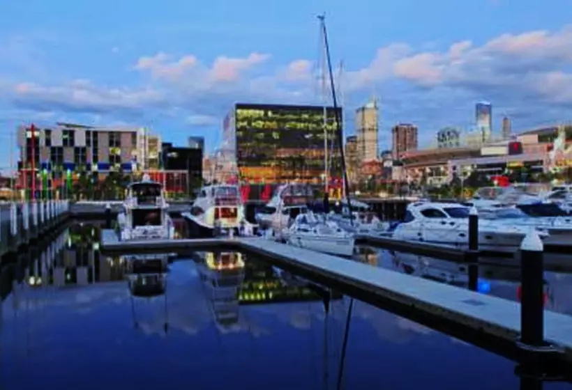 Docklands Private Collection City Harbour Apartments