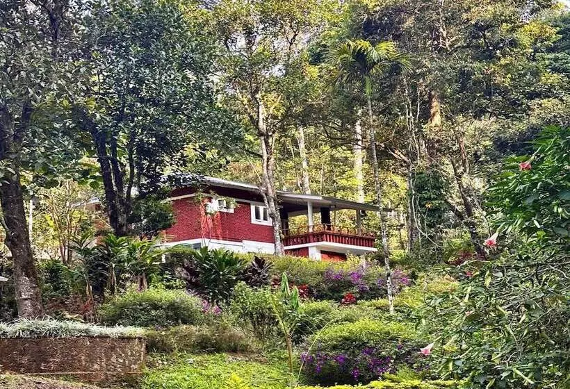 منتجع Falling Waters Munnar