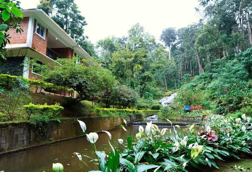 منتجع Falling Waters Munnar