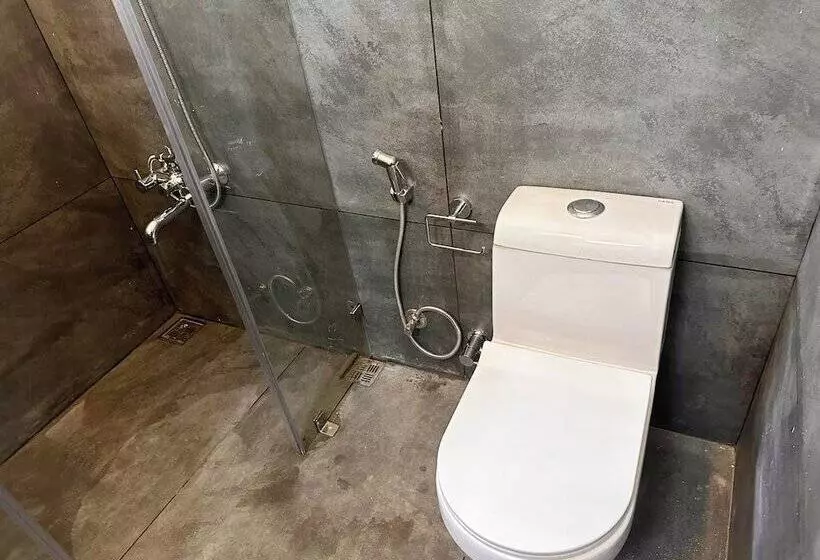 منتجع Falling Waters Munnar