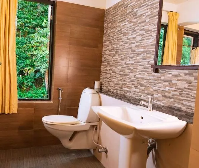 منتجع Falling Waters Munnar