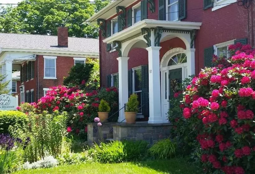 Grape Arbor Bed And Breakfast