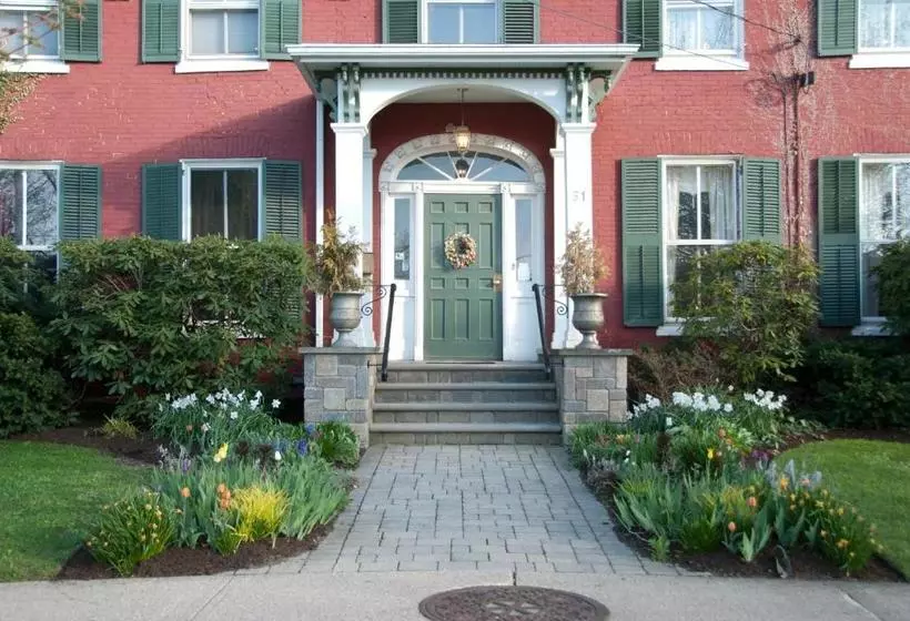 Grape Arbor Bed And Breakfast