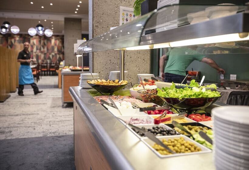 Отель Hôtel Club Mmv Le Flaine