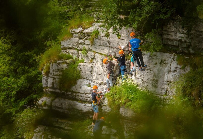 Отель Hôtel Club Mmv Le Flaine