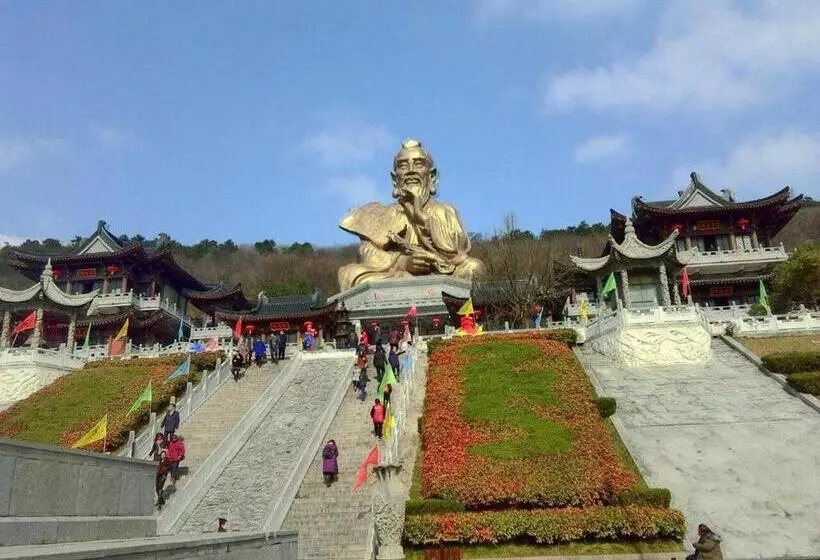 Отель Jinjiang Inn Jurong Renmin Road Gexianhu Park