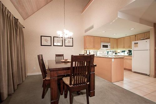 هتل Powder's Edge