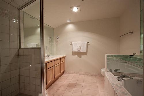 هتل Powder's Edge