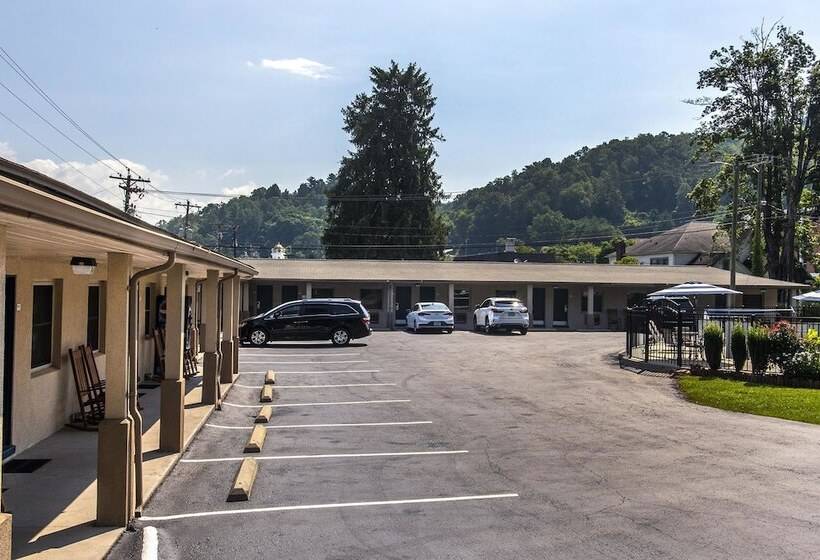 בית מלון כפרי Relax Inn   Bryson City