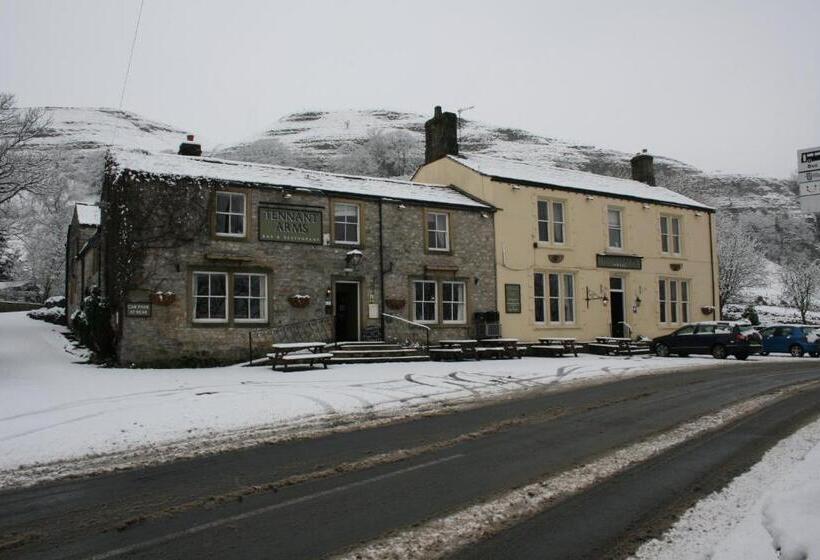 فندق Tennant Arms