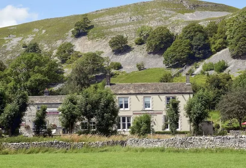 בית מלון כפרי Tennant Arms