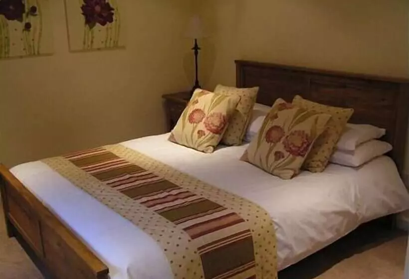 בית מלון כפרי Tennant Arms