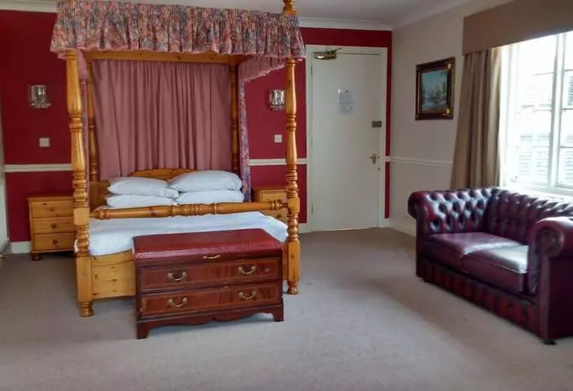 Hotel The Bell House