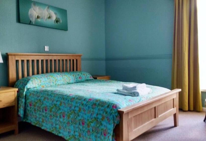 فندق The Bell House