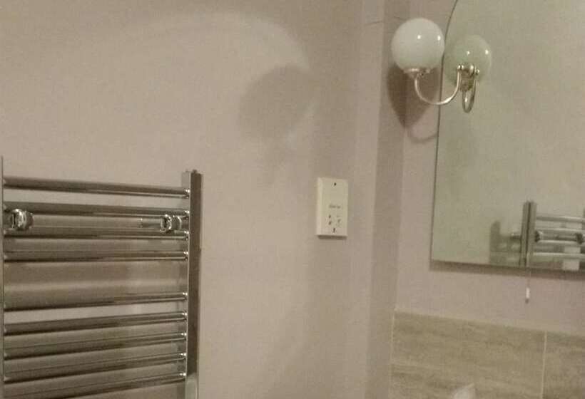 فندق The Bell House