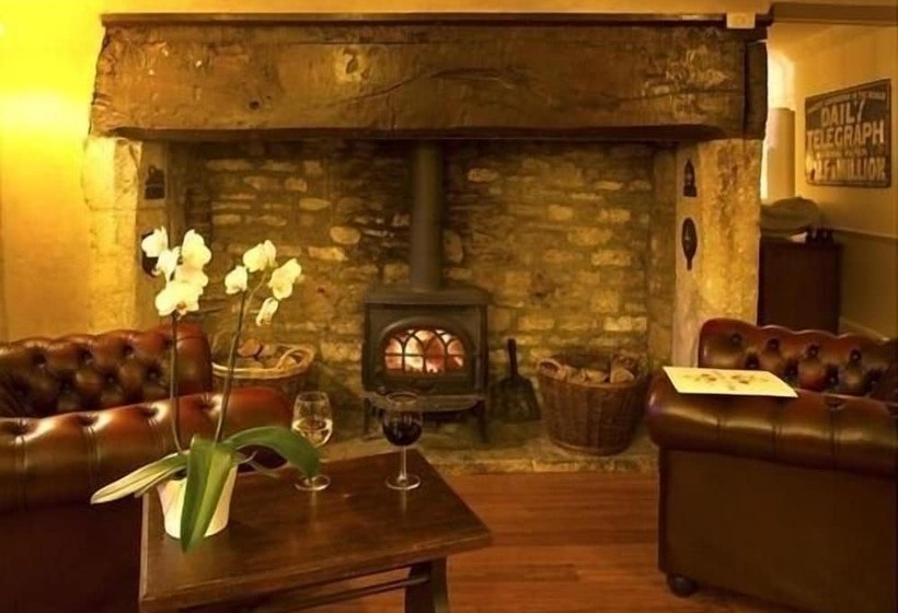 فندق The Bell House