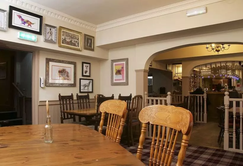 בית מלון כפרי The Grove Arms