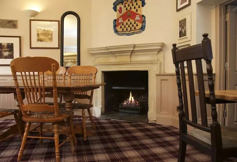 בית מלון כפרי The Grove Arms