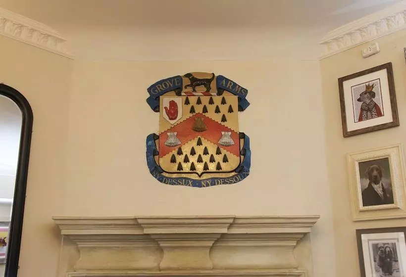 בית מלון כפרי The Grove Arms