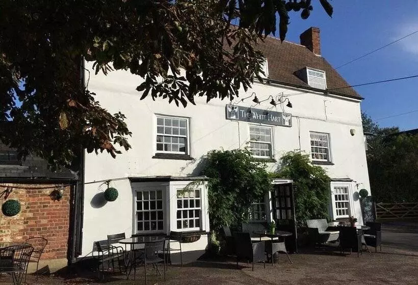 فندق The White Hart