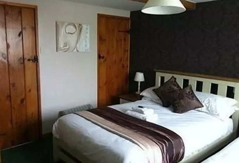 Отель The White Horse