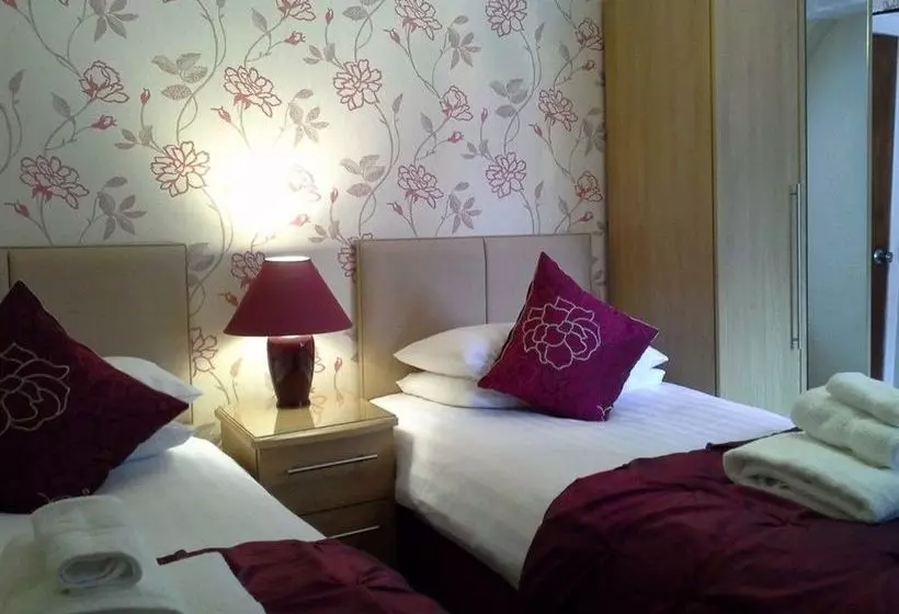 Пансион Carrmoor Guest House