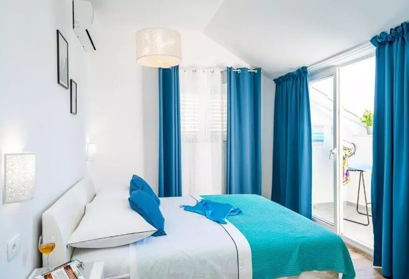 ペンション Jele Rooms