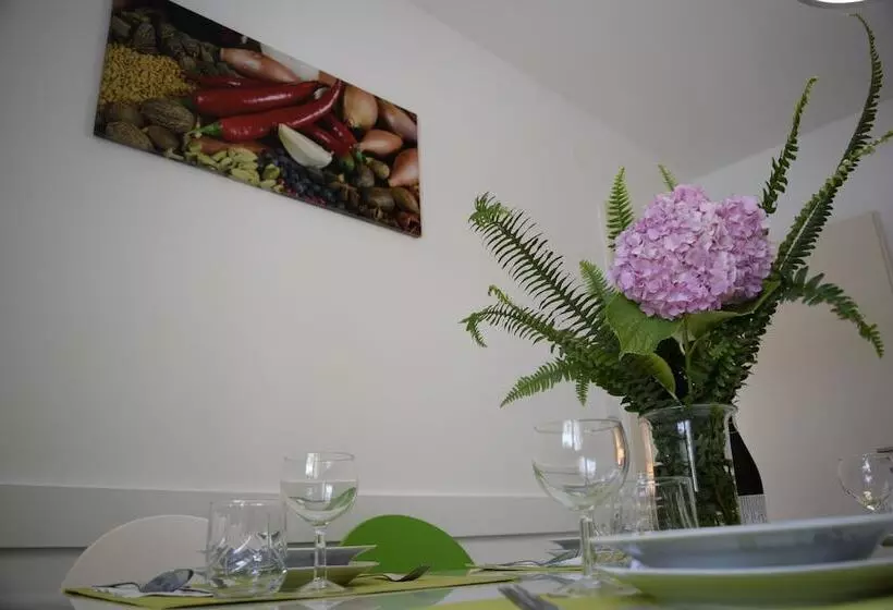 ペンション Jele Rooms