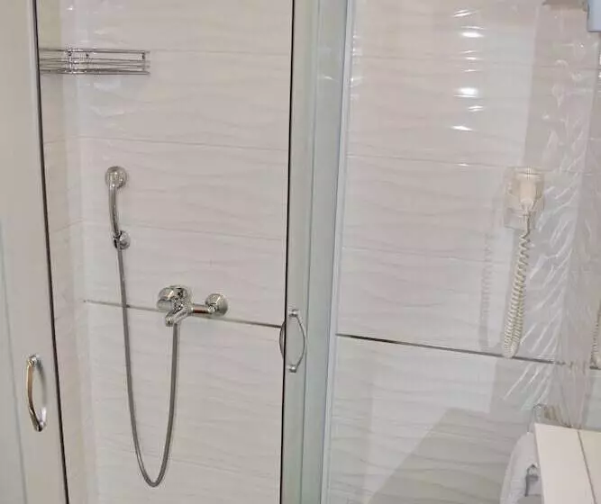 ペンション Jele Rooms