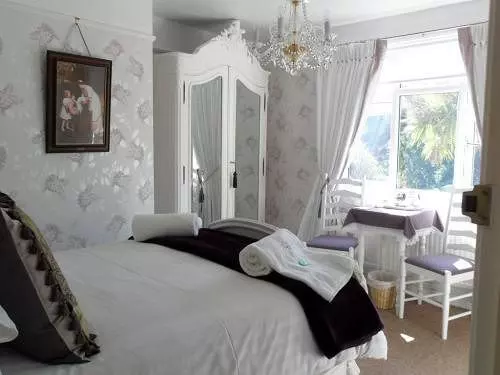 ペンション Langleigh Guest House