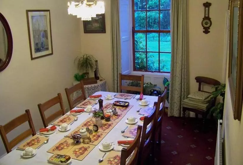 펜션 Old Presbytery Guest House