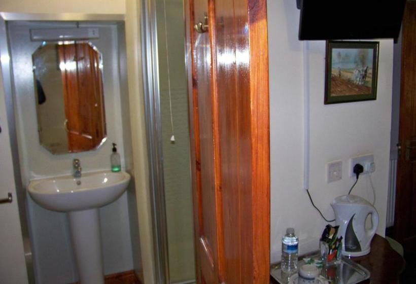 بنسيون Old Presbytery Guest House