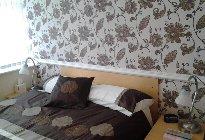 Pensão Surrey House