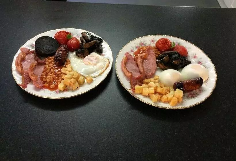 Пансион Tall Storeys