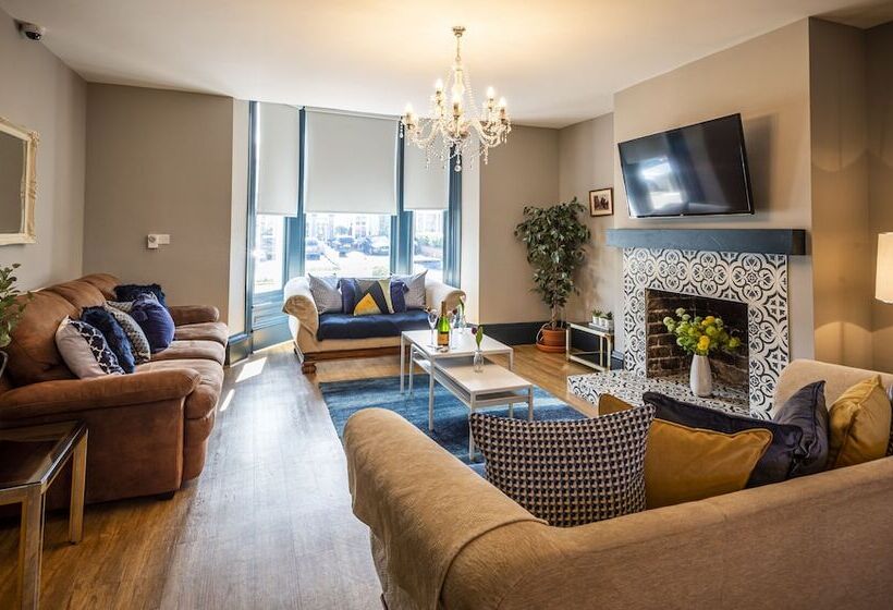 بنسيون The Stamford