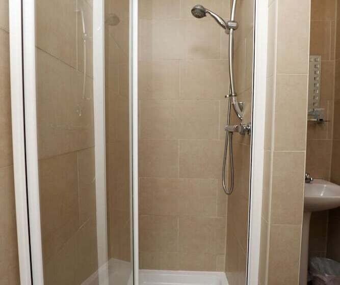 بنسيون The Stamford