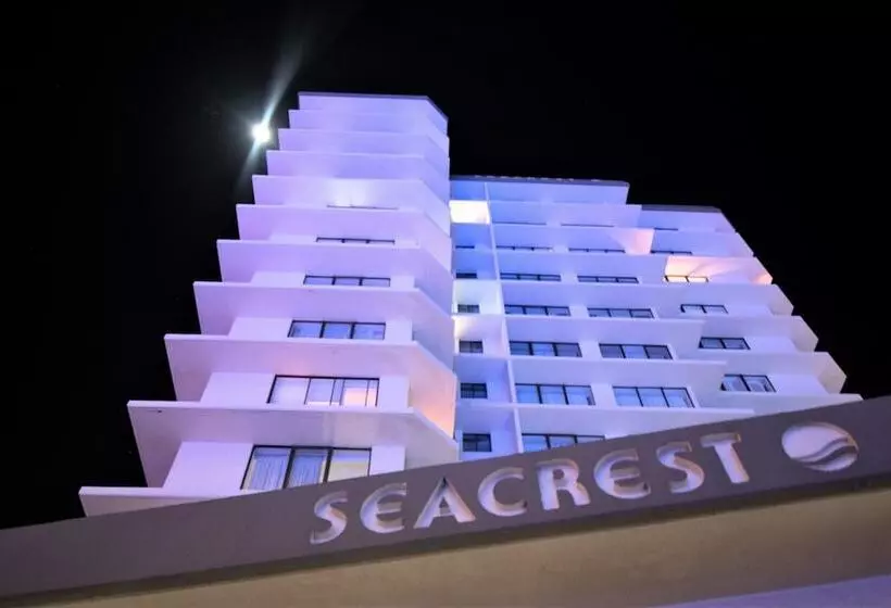 Seacrest Beachfront Holiday Apartments