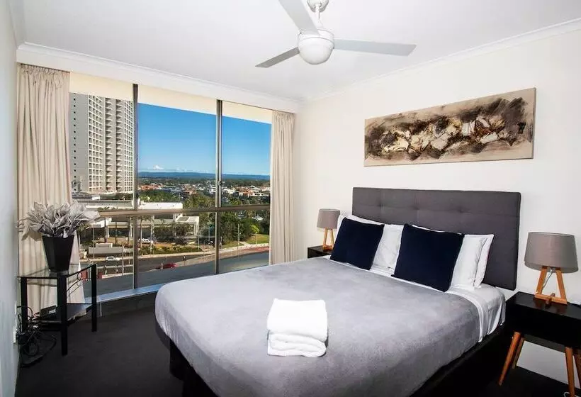 Seacrest Beachfront Holiday Apartments